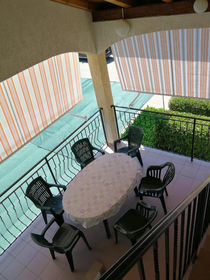 Apartments Ljubica Biograd Na Moru Luaran gambar